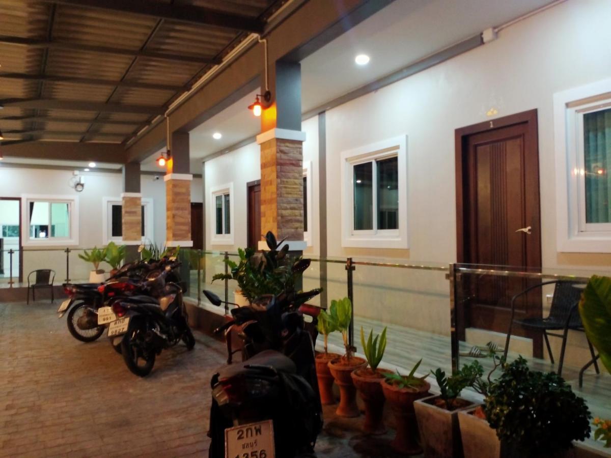 Ove Apartment Bang Saray Bang Sare Exterior foto